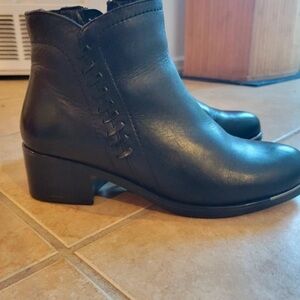 Elegant Black Ankle Booties